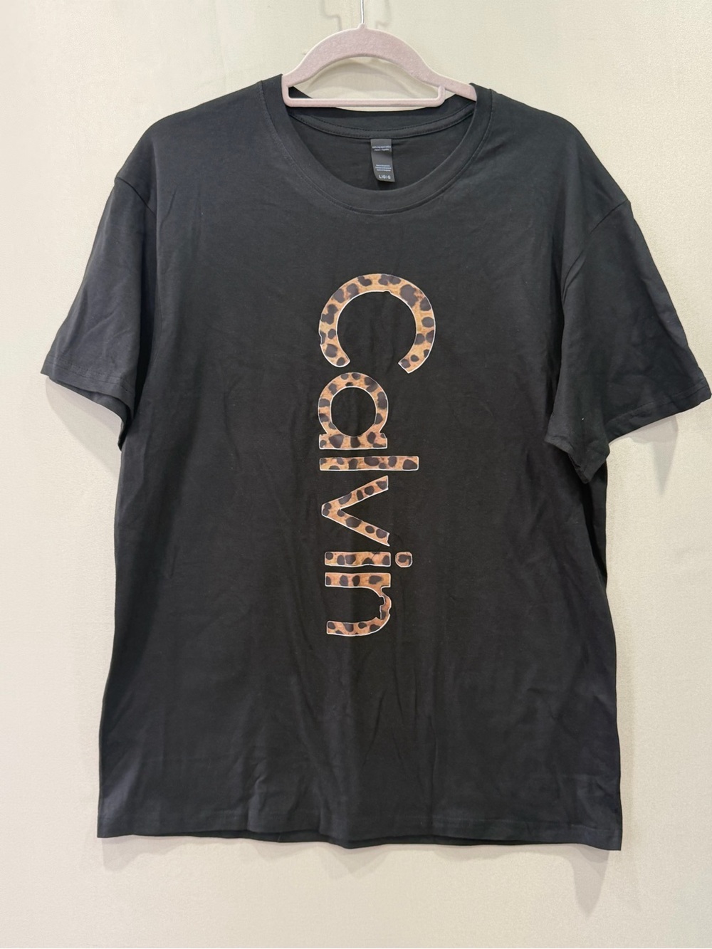Calvin Klein Black Short-Sleeve Tee with Leopard Logo - Picture 4 of 6